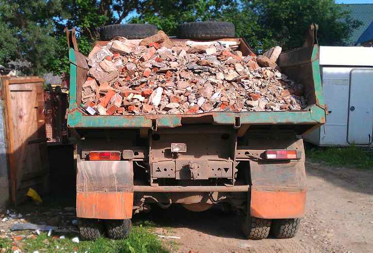 Вывоз строительного мусора с грузчиками по Липецку