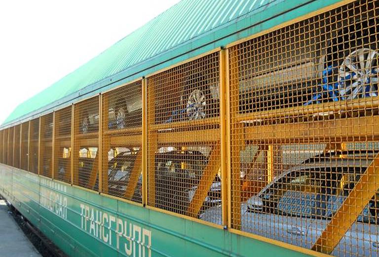 Отправка железнодорожным транспортом автомобиля цена из Сатки в Анапва